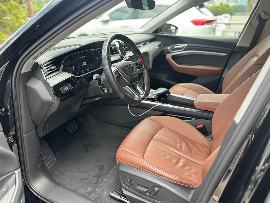 Audi e-tron (Imported) 2020 #7 Audi e-tron (Imported) 2020 car image #7