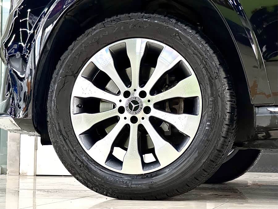 Mercedes-Benz GLS Class 2018 car image #7