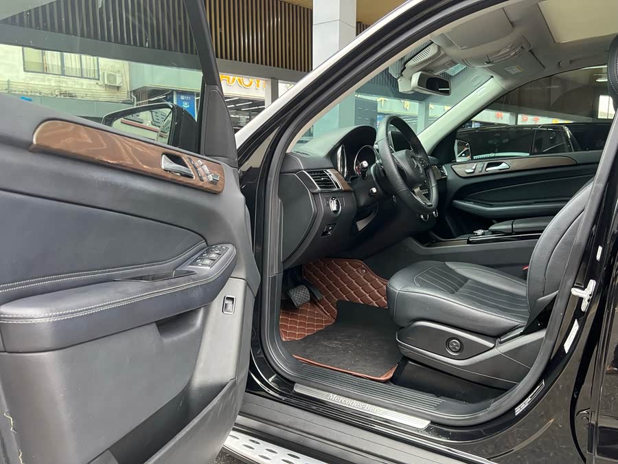 Mercedes-Benz GLE Class 2018 #7 Mercedes-Benz GLE Class 2018 car image #7