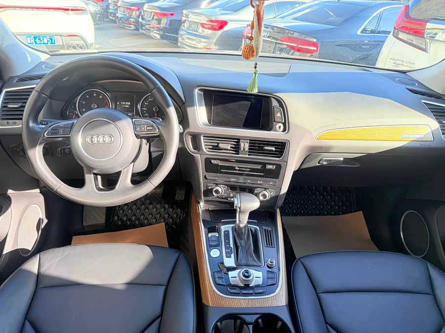 Audi Q5 (Imported) 2016 car image #7