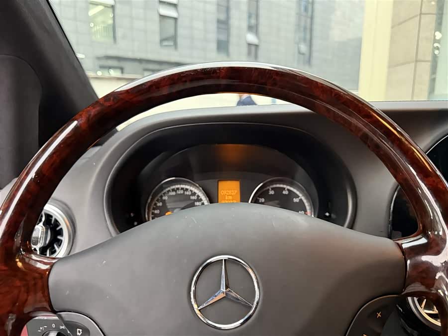 奔驰 唯雅诺 2015 汽车图片 #7