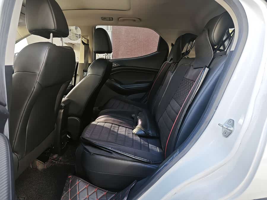 BYD Yuan New Energy 2019 car image #7