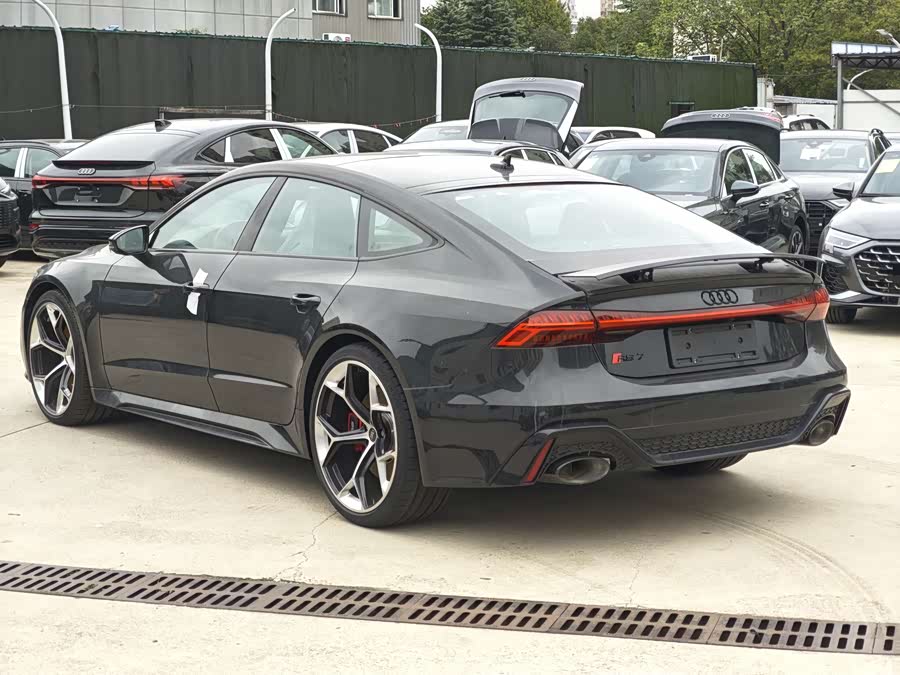 Audi RS 7 car image #7