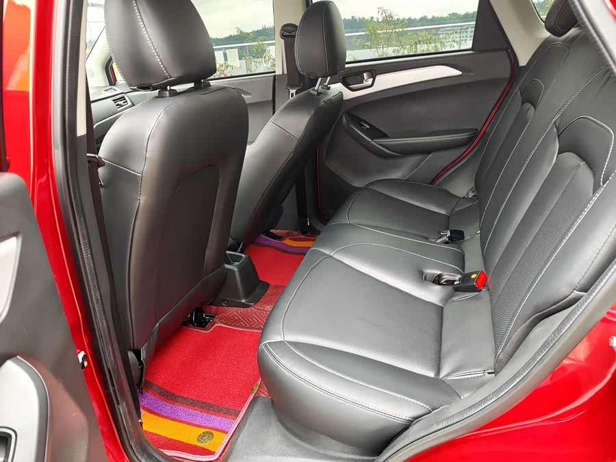 哪吒汽车 哪吒N01 2021 #7 哪吒汽车 哪吒N01 2021 汽车图片 #7