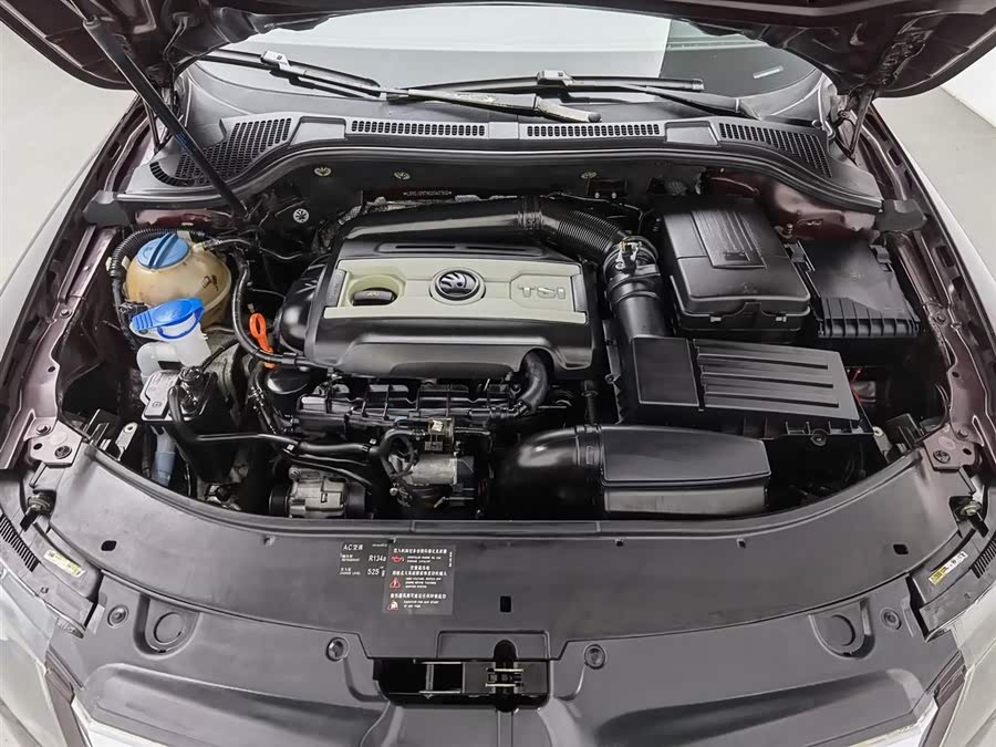 Skoda Superb 2014 car image #7