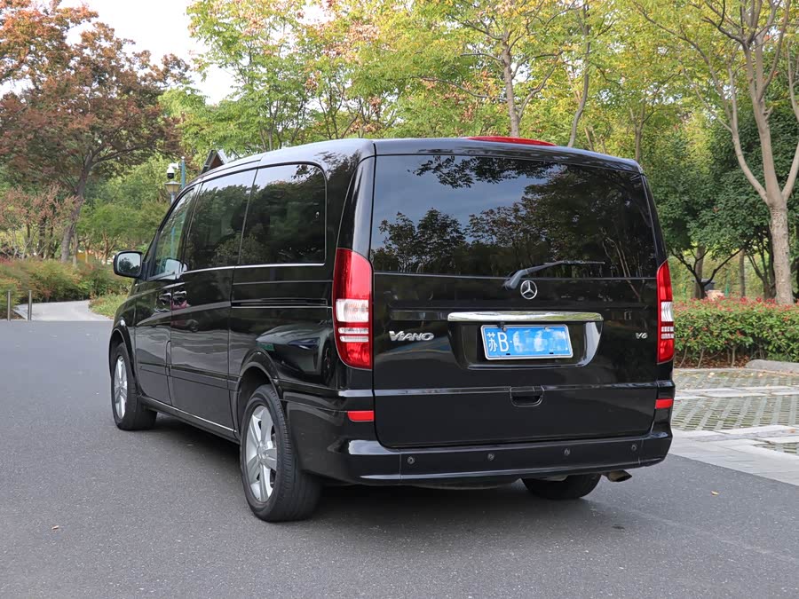 奔驰 唯雅诺 2011 汽车图片 #7