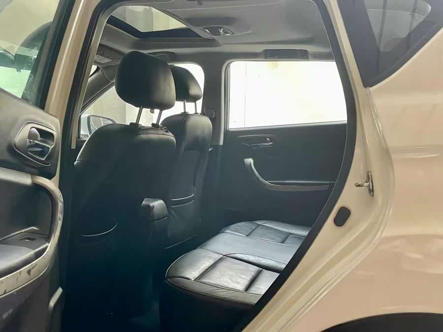 Changan CS35 2014 car image #7