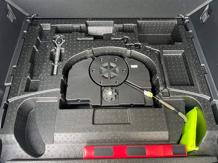 HongQi HS3 2023 immagine di auto #7