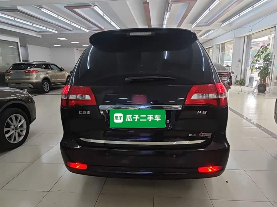 BYD M6 2015 car image #7