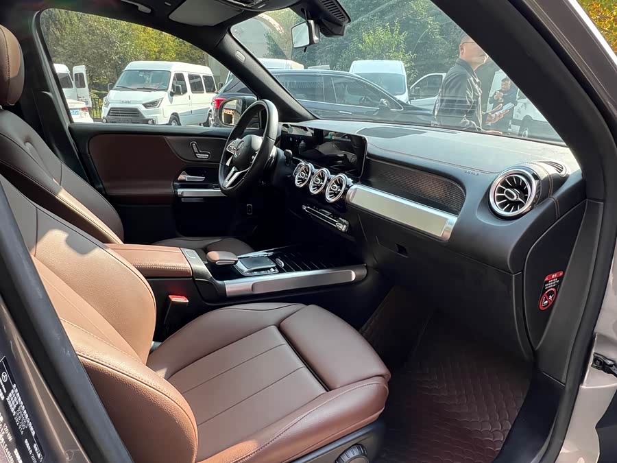 Mercedes-Benz GLB Class 2020 car image #7