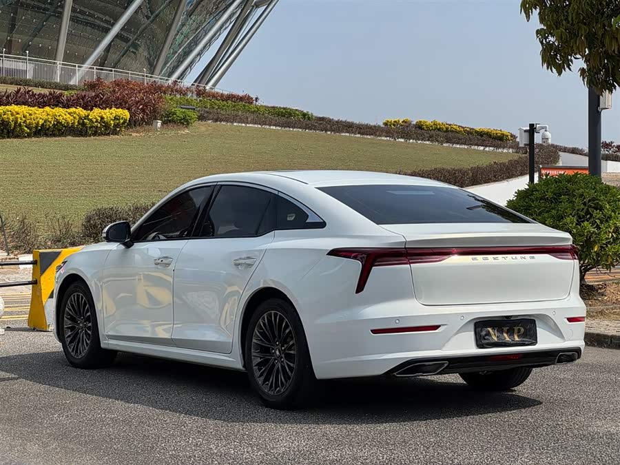 2022 car image #7