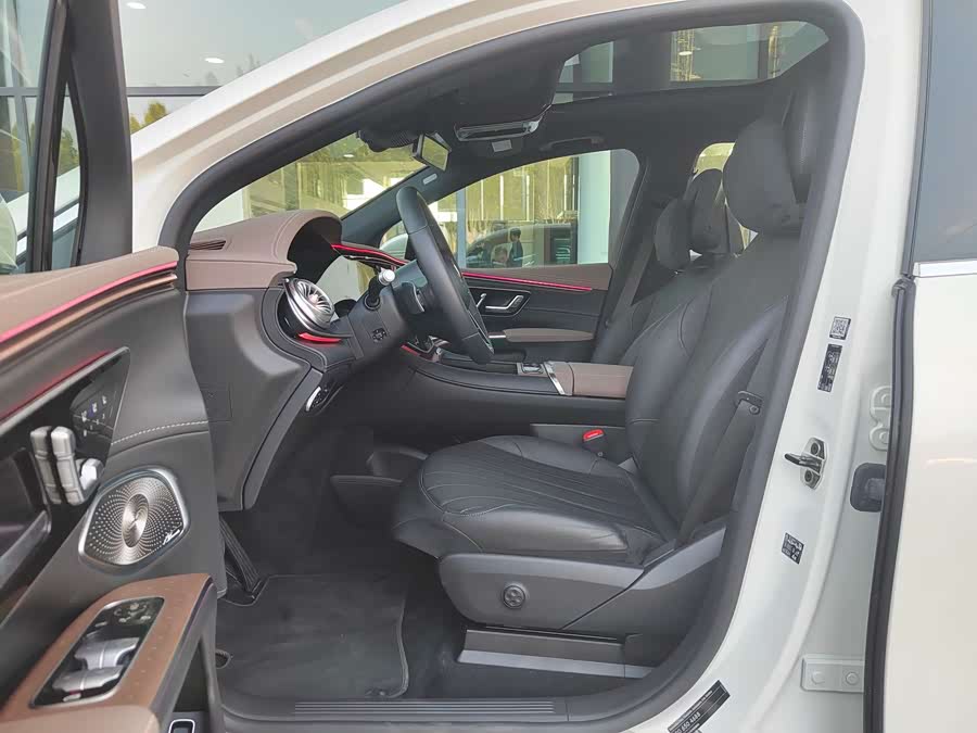 Mercedes-Benz EQS SUV 2025 #7 Mercedes-Benz EQS SUV 2025 car image #7