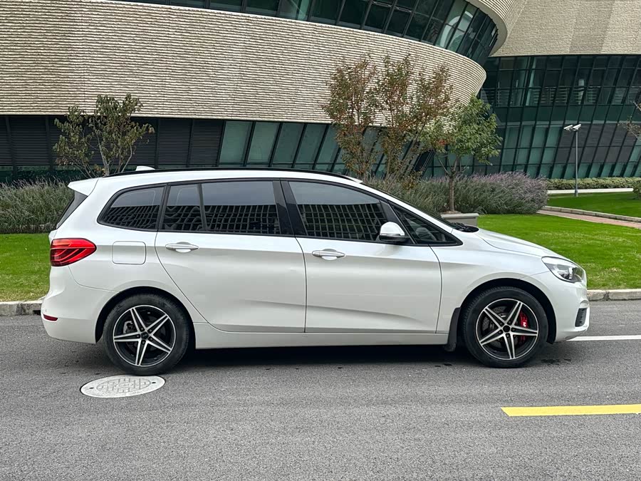 BMW 2 Series Gran Tourer 2015 car image #7