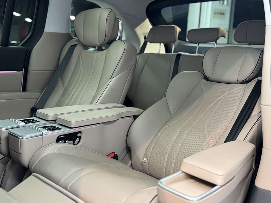 Xpeng X9 2024 immagine di auto #7