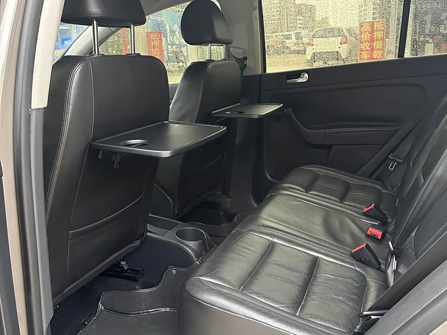 Volkswagen Golf (Imported) 2013 изображение автомобиля #7