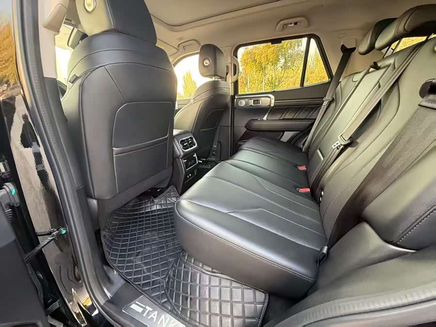 Tank 400 New Energy 2025 #7 Tank 400 New Energy 2025 car image #7