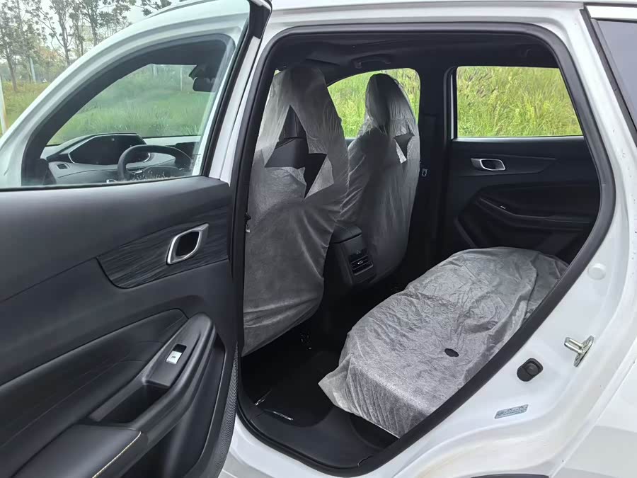 Changan CS55PLUS PHEV 2025 صورة سيارة #7