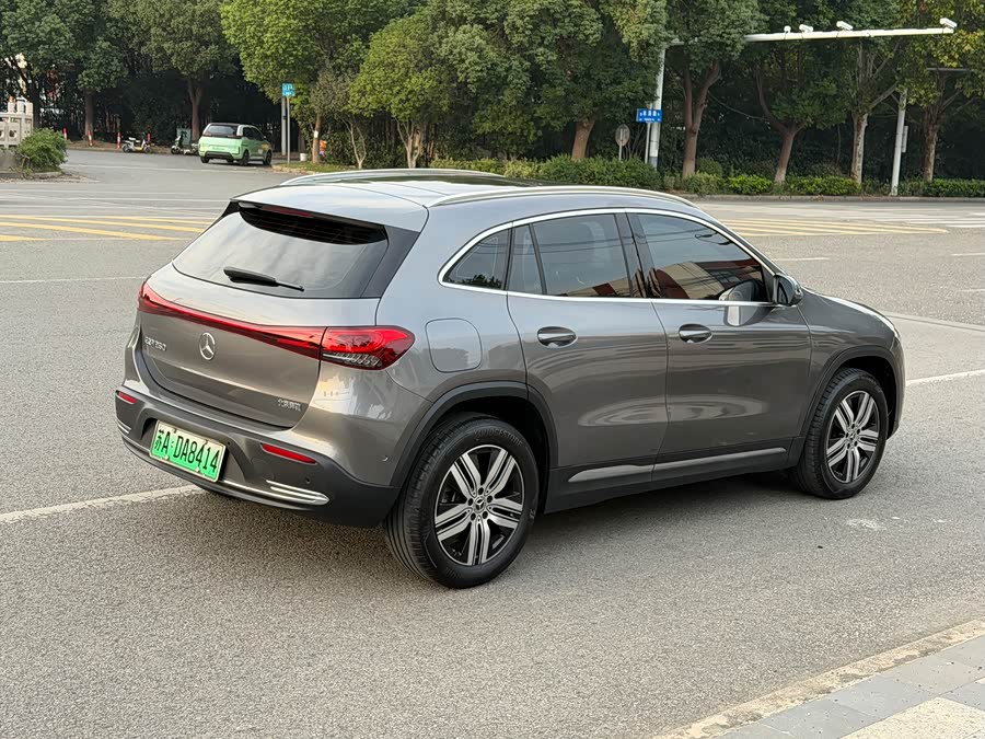 Mercedes-Benz EQA Class 2023 immagine di auto #7