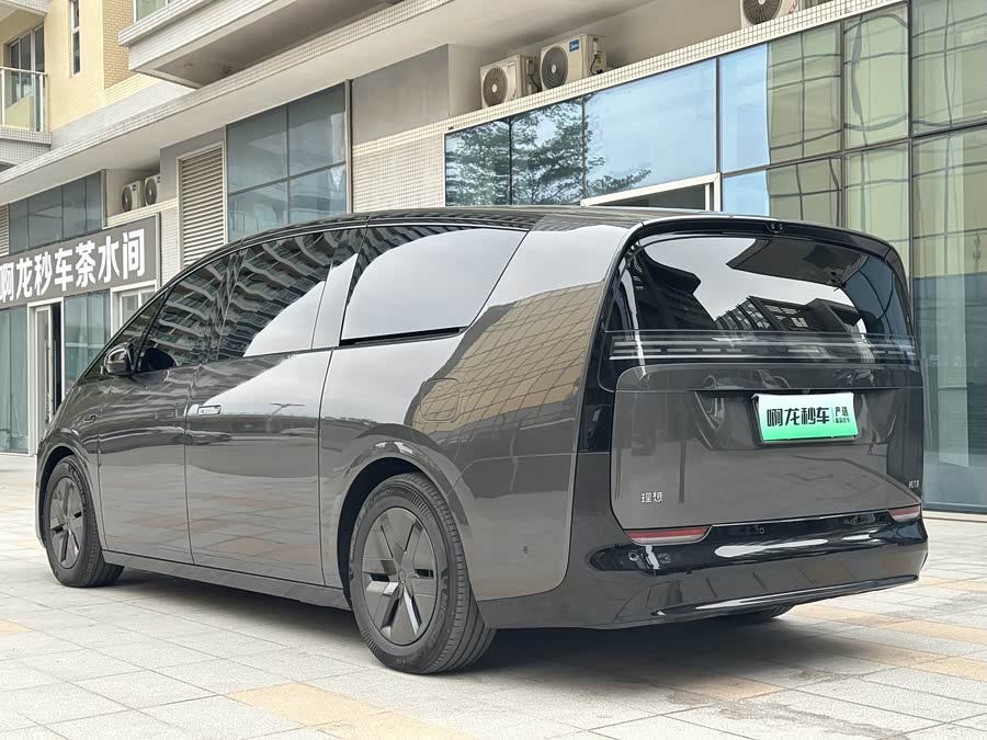 理想汽车 理想MEGA 2024 汽车图片 #7