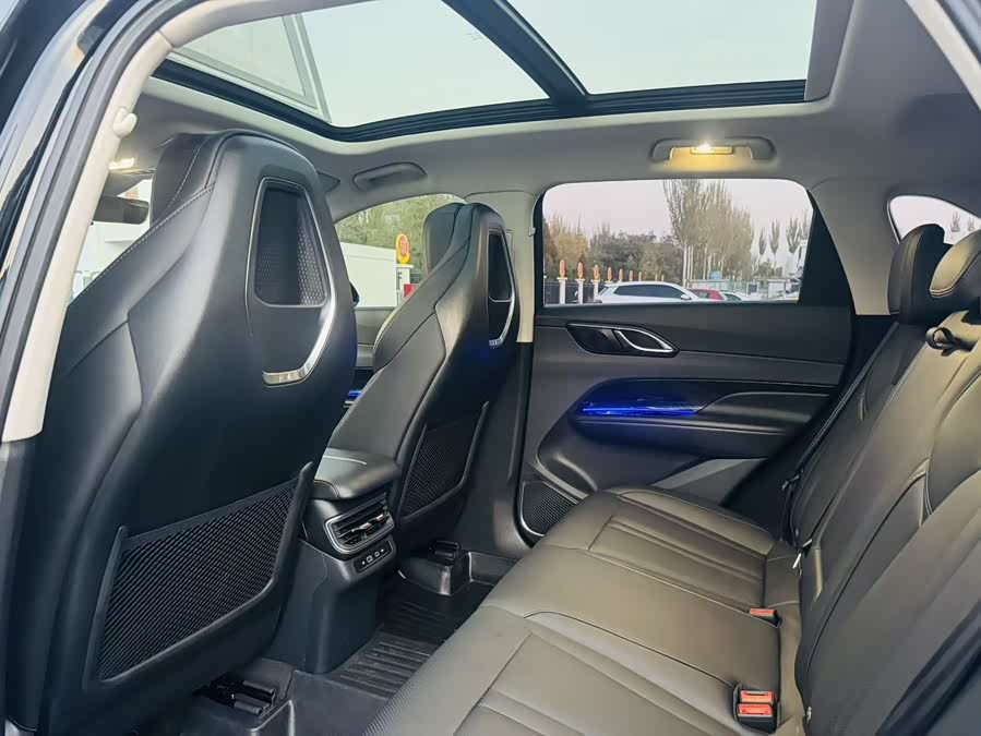 HongQi HS3 PHEV 2025 #7 HongQi HS3 PHEV 2025 car image #7