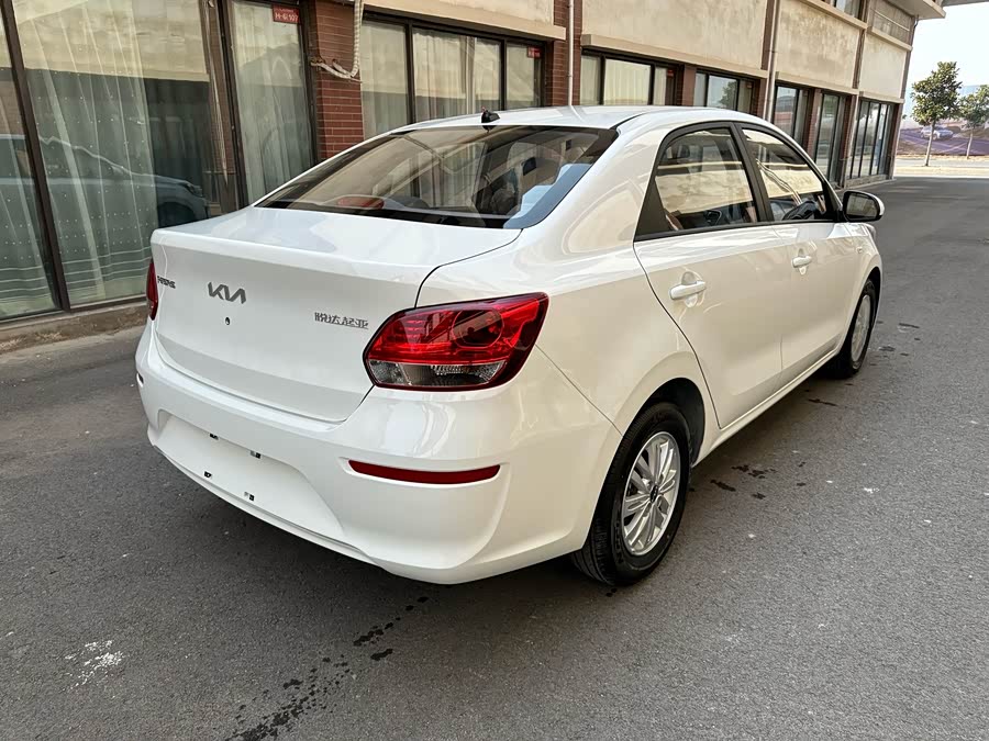 Kia Pegas 2024 image de voiture #7