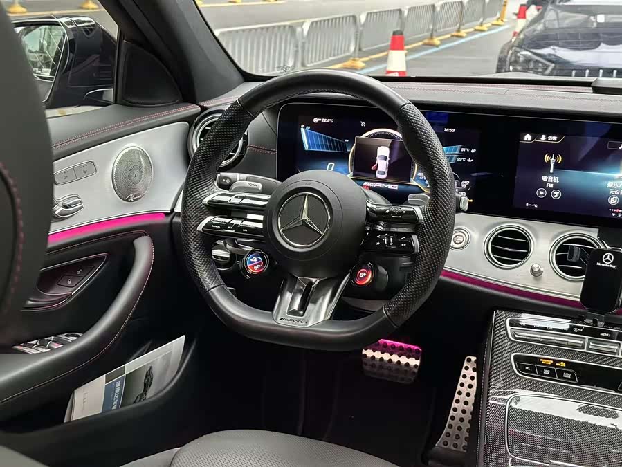 Mercedes-Benz E AMG 2023 صورة سيارة #7