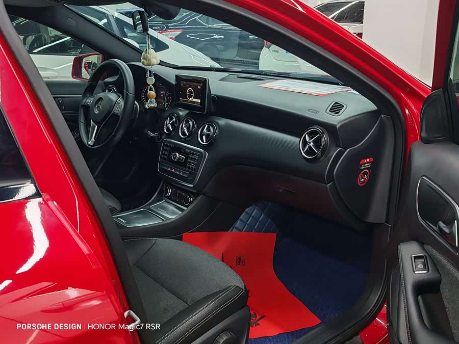 Mercedes-Benz A Class (Imported) 2013 immagine di auto #7