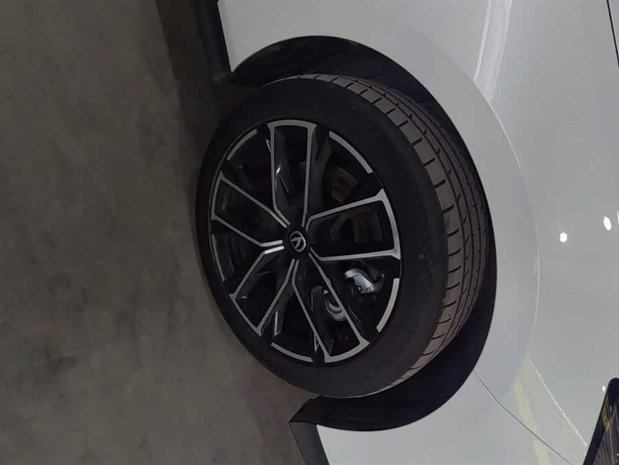 Changan UNI-V iDD 2024 car image #7