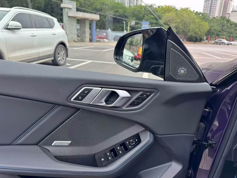 BMW M235L 2025 immagine di auto #7