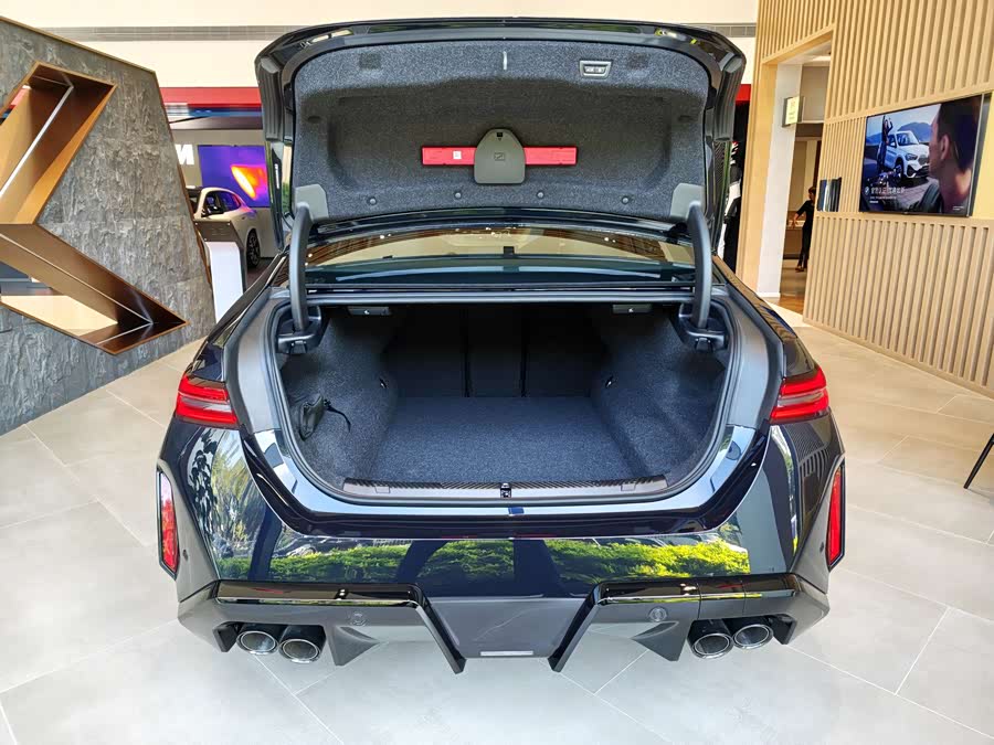 BMW M5 New Energy #7 BMW M5 New Energy immagine di auto #7