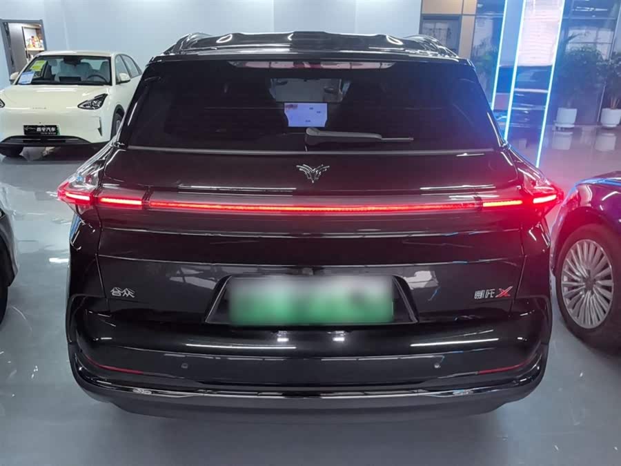 哪吒汽车 哪吒X 2023 汽车图片 #7