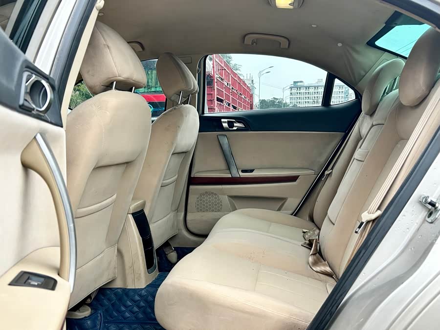 Roewe 550 2013 изображение автомобиля #7