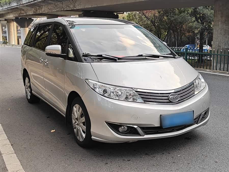 BYD M6 2016 #7 BYD M6 2016 car image #7