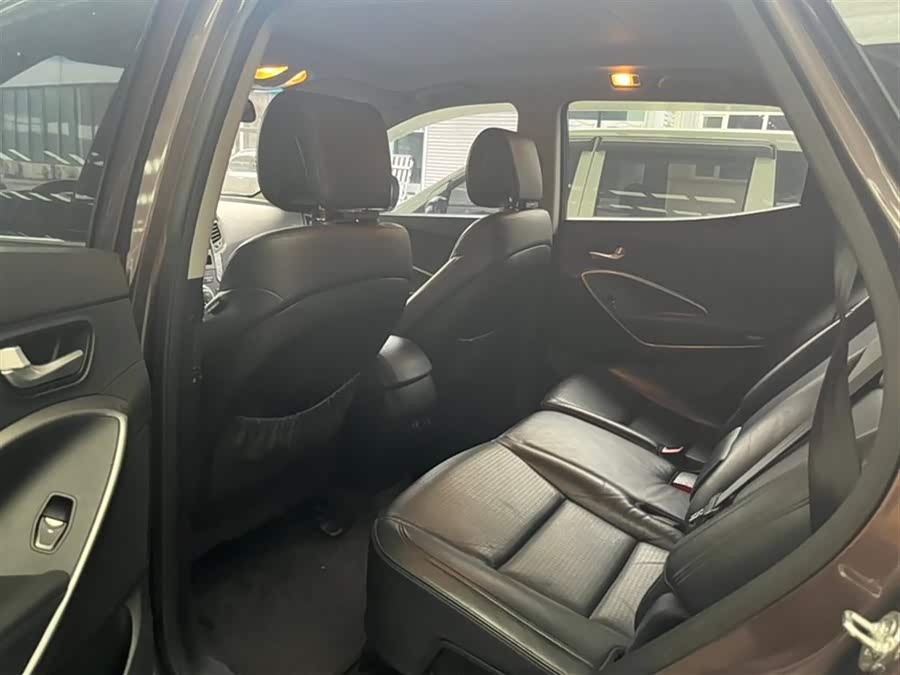 哪吒汽车 哪吒S猎装 2013 汽车图片 #7