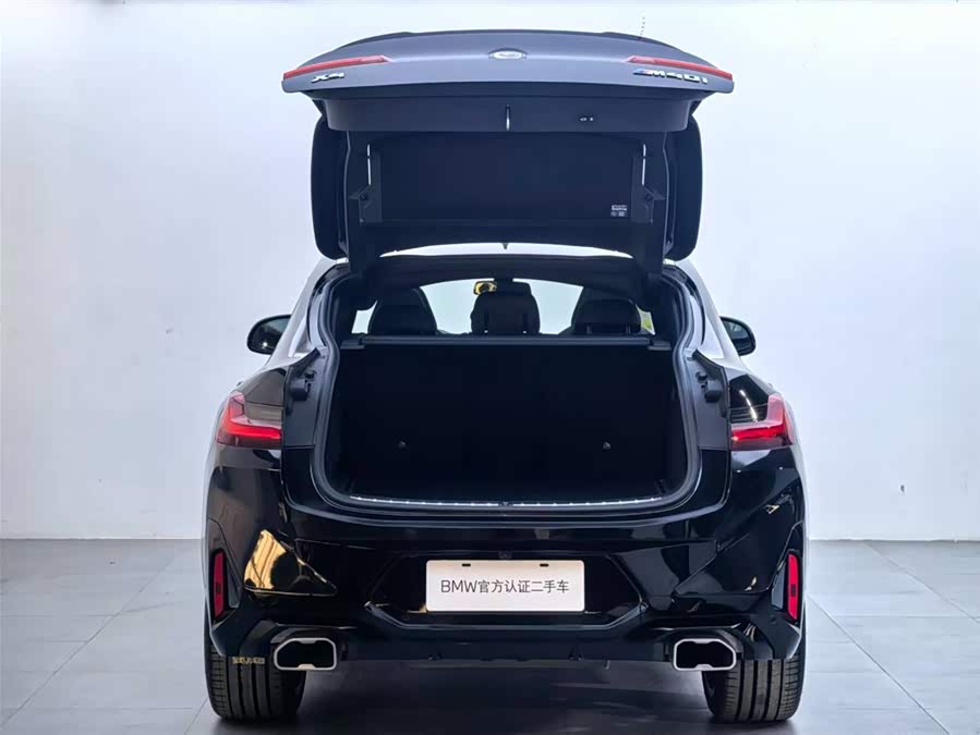 BMW X4 M40i car image #7