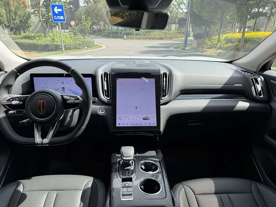 HongQi HS3 PHEV 2024 car image #7