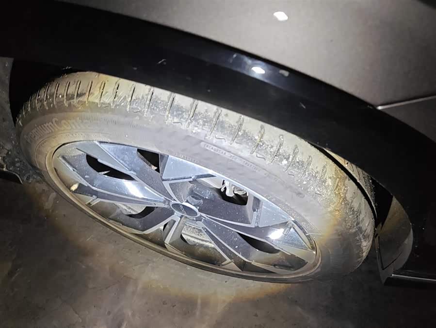 Roewe RX5 New Energy 2022 изображение автомобиля #7