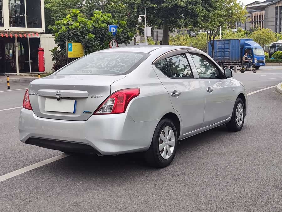 Nissan Sunny 2016 car image #7