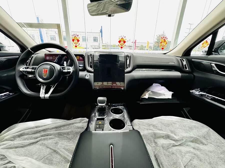 HongQi HS3 PHEV car image #7