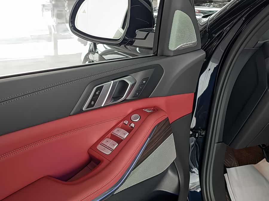 BMW X5 2025 imagen de coche #7