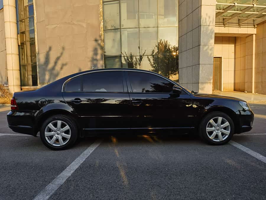 Volkswagen Passat Lingyu 2010 #7 Volkswagen Passat Lingyu 2010 car image #7