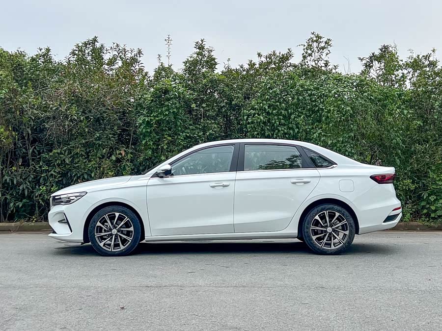 GEELY Emgrand 2024 car image #7