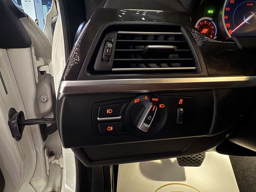 BMW 6 Series 2018 car image #7