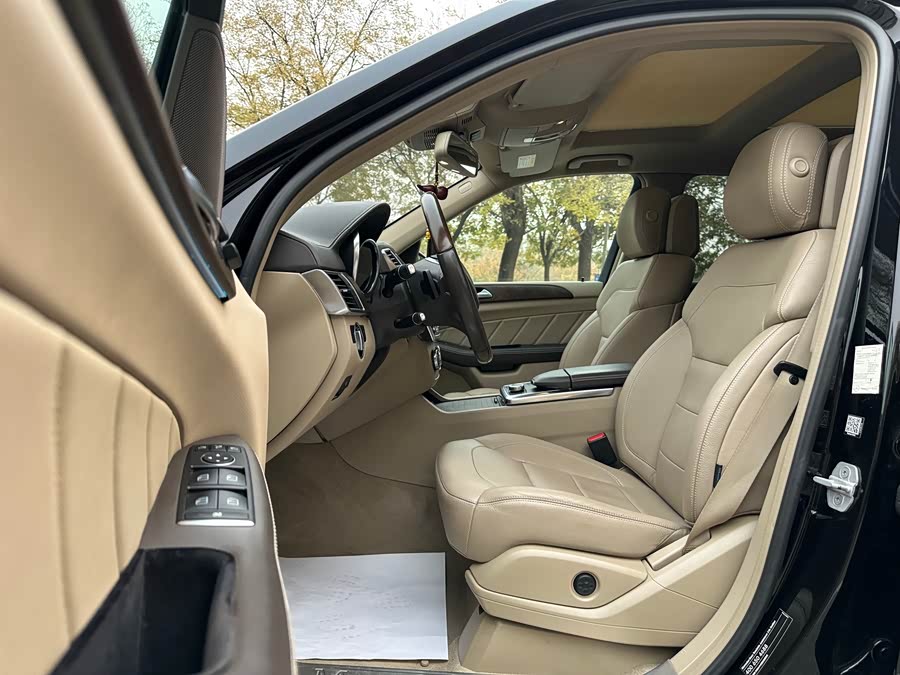 Mercedes-Benz GL Class 2015 car image #7