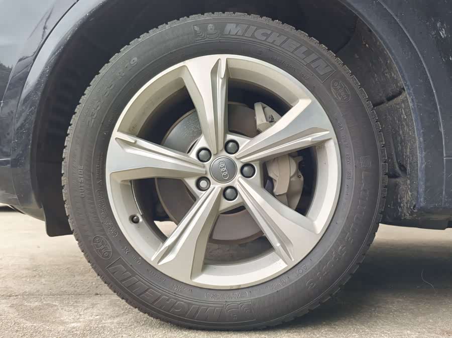 Audi Q5L 2019 #7 Audi Q5L 2019 car image #7