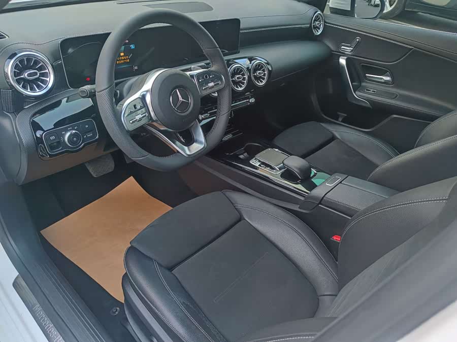 Mercedes-Benz A Class 2019 #7 Mercedes-Benz A Class 2019 car image #7