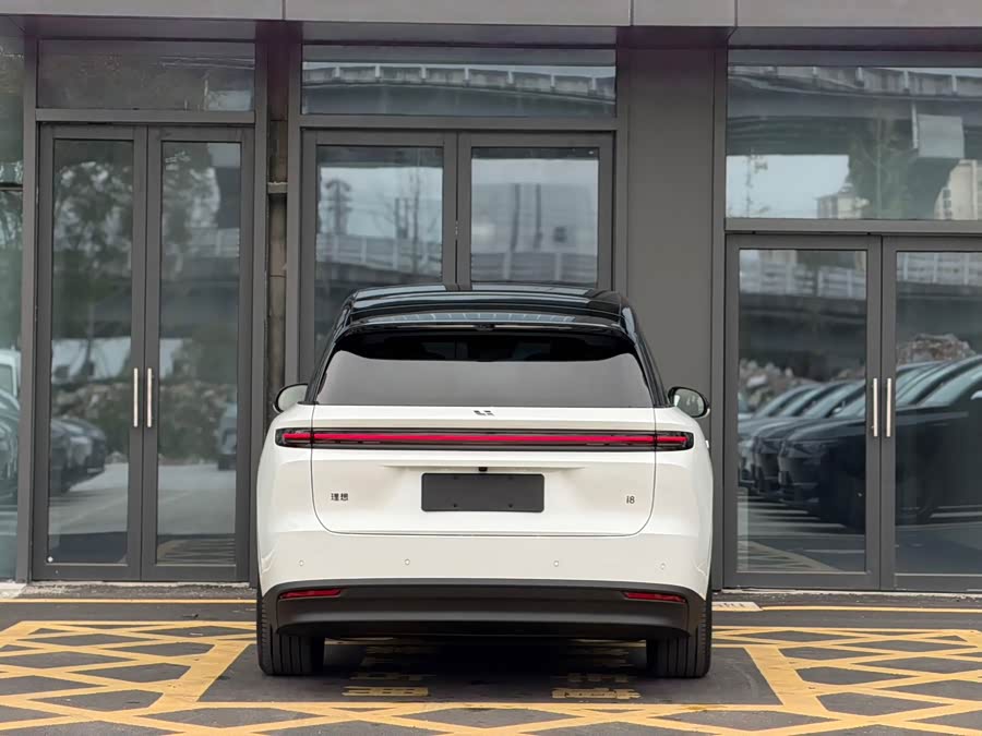 Li i8 2025 изображение автомобиля #7