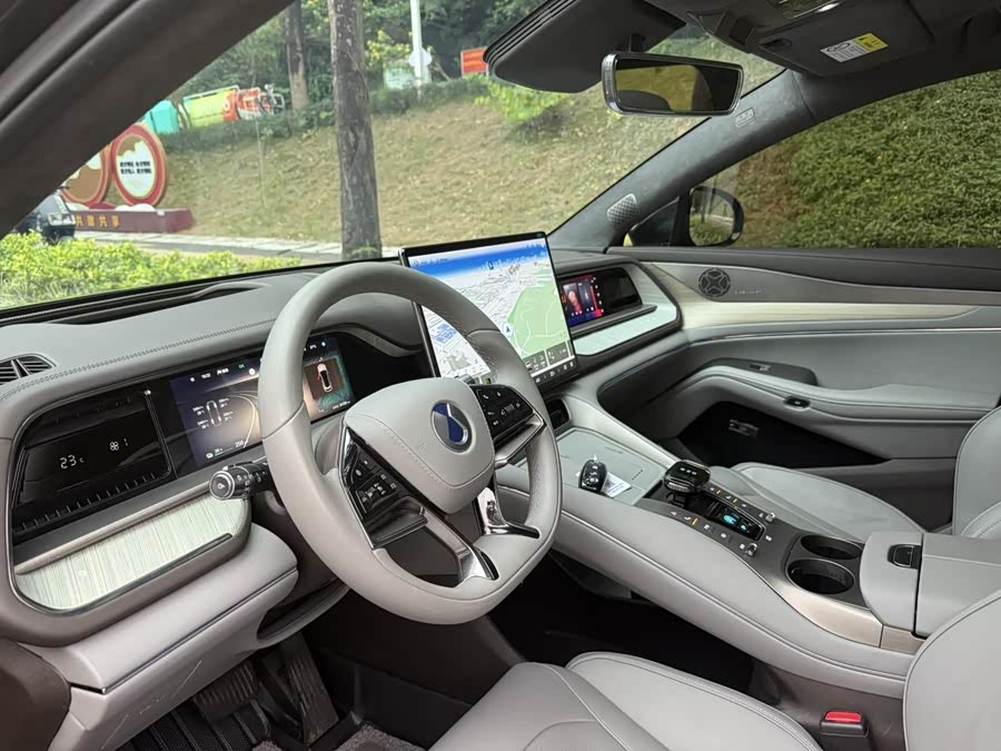 Denza N7 2023 car image #7