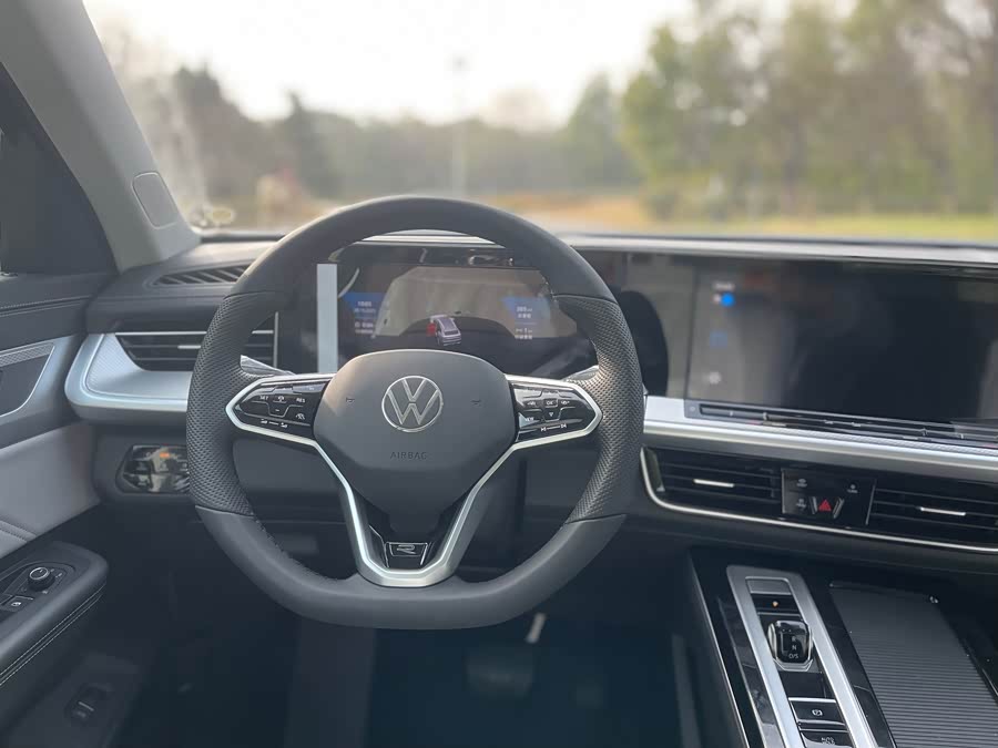 Volkswagen Tavendor 2025 #7 Volkswagen Tavendor 2025 car image #7