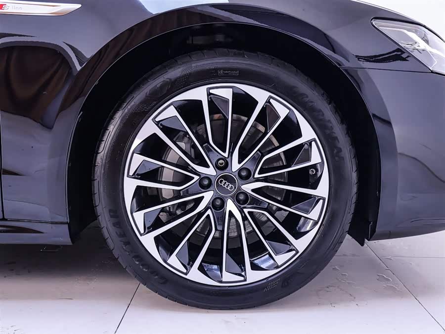 Audi A7L 2024 car image #7